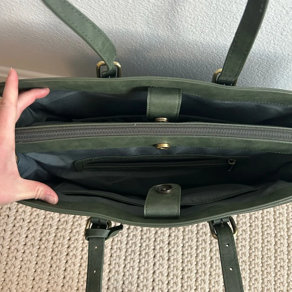 Leather Style Embossed Floral Forest Green Women's Tote Bag - Picture 9 of 15